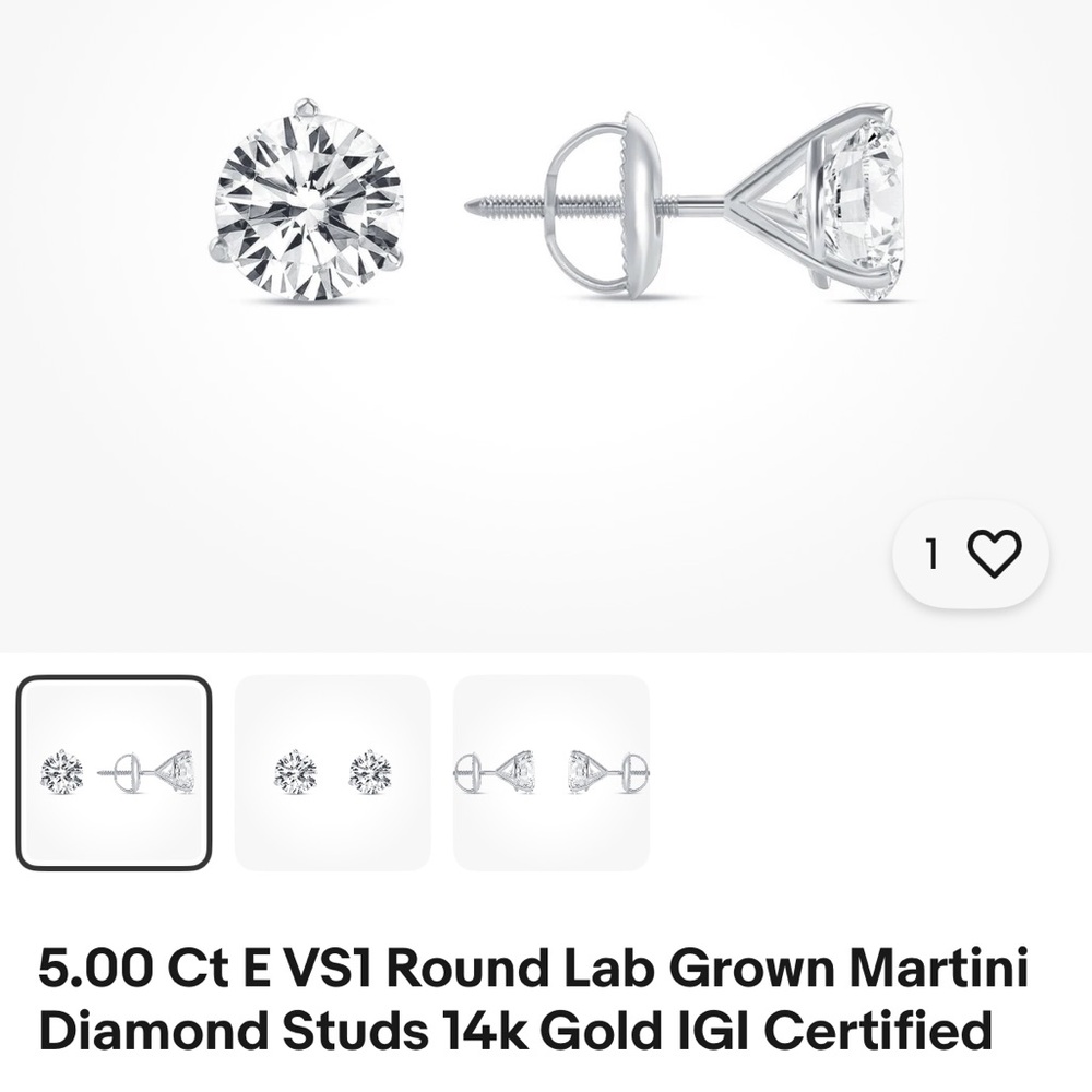 Brand new 14kt gold stud earring